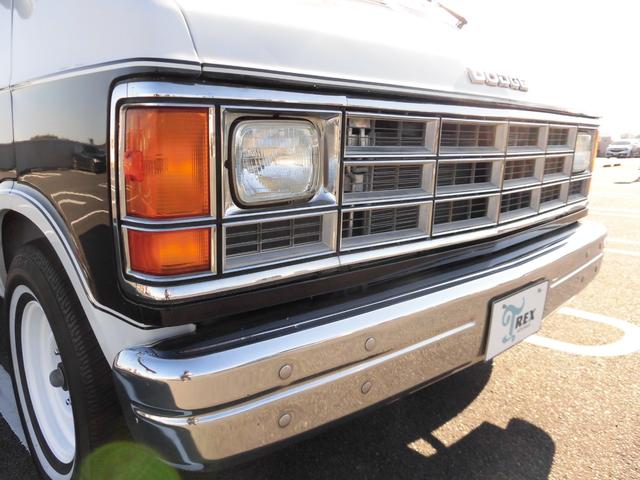 ダッジ・バン B150パッセンジャーショーティー93年最終モデル オリジナル フロアーカーペット張替(10枚目)