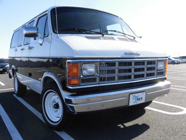 ダッジ・バン B150パッセンジャーショーティー93年最終モデル オリジナル フロアーカーペット張替(11枚目)