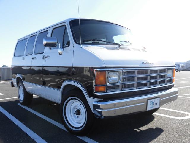 ダッジ・バン B150パッセンジャーショーティー93年最終モデル オリジナル フロアーカーペット張替(12枚目)