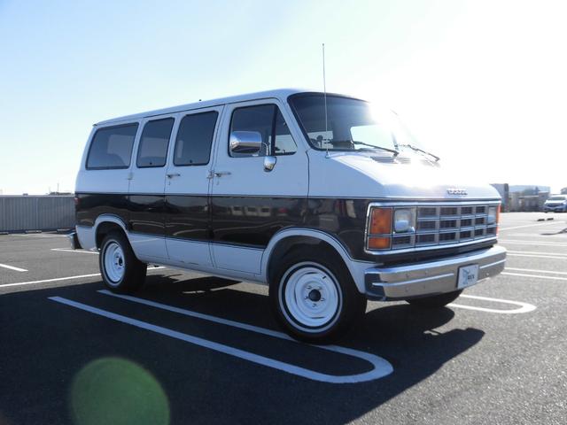 ダッジ・バン B150パッセンジャーショーティー93年最終モデル オリジナル フロアーカーペット張替(13枚目)