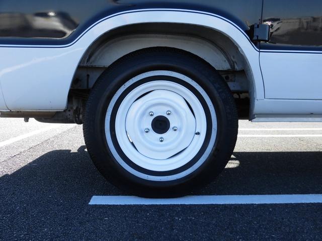 ダッジ・バン B150パッセンジャーショーティー93年最終モデル オリジナル フロアーカーペット張替(15枚目)