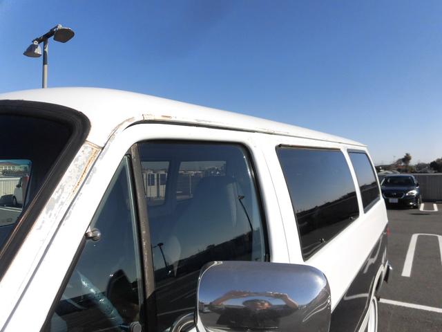 ダッジ・バン B150パッセンジャーショーティー93年最終モデル オリジナル フロアーカーペット張替(20枚目)