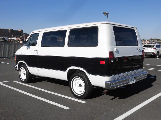 ダッジ・バン B150パッセンジャーショーティー93年最終モデル オリジナル フロアーカーペット張替(26枚目)