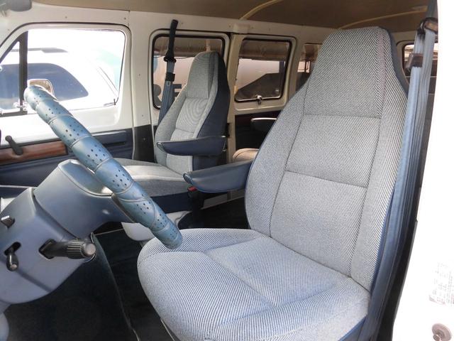 ダッジ・バン B150パッセンジャーショーティー93年最終モデル オリジナル フロアーカーペット張替(36枚目)