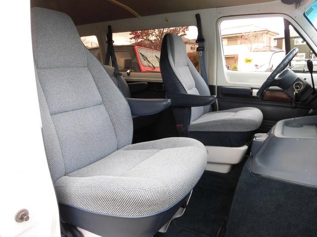 ダッジ・バン B150パッセンジャーショーティー93年最終モデル オリジナル フロアーカーペット張替(44枚目)