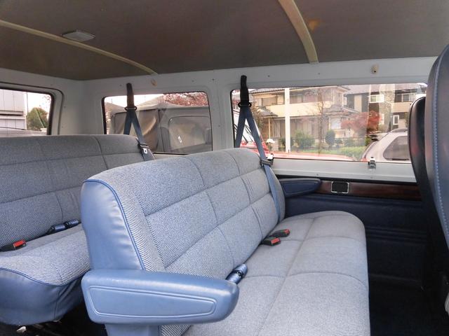 ダッジ・バン B150パッセンジャーショーティー93年最終モデル オリジナル フロアーカーペット張替(54枚目)