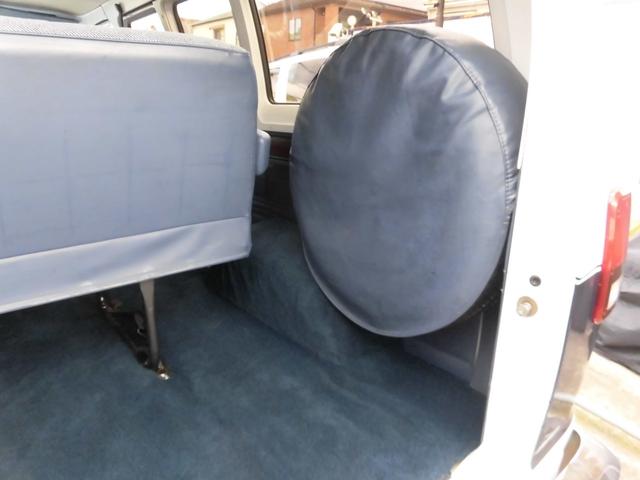 ダッジ・バン B150パッセンジャーショーティー93年最終モデル オリジナル フロアーカーペット張替(62枚目)