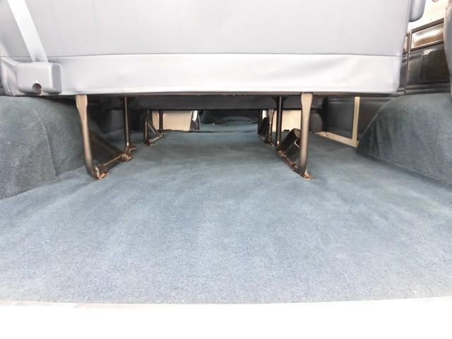 ダッジ・バン B150パッセンジャーショーティー93年最終モデル オリジナル フロアーカーペット張替(64枚目)