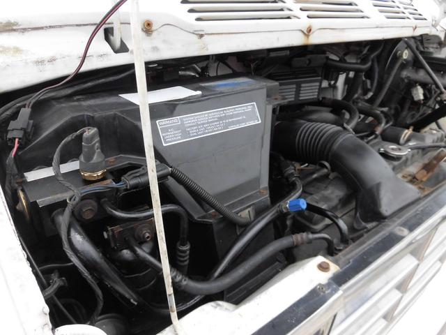 ダッジ・バン B150パッセンジャーショーティー93年最終モデル オリジナル フロアーカーペット張替(75枚目)