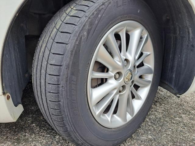 クラウン ロイヤルサルーン　記録簿付き　ワンオーナー車　ＨＩＤヘッドライト　１６インチアルミホイール　ＤＶＤナビ　バックカメラ　スマートキー　エアコン　パワーステアリング（22枚目）