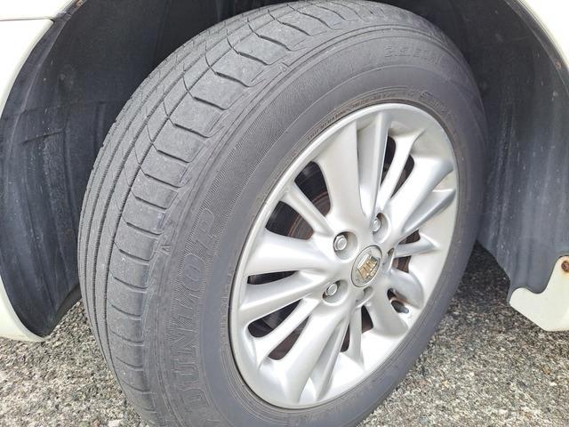 クラウン ロイヤルサルーン　記録簿付き　ワンオーナー車　ＨＩＤヘッドライト　１６インチアルミホイール　ＤＶＤナビ　バックカメラ　スマートキー　エアコン　パワーステアリング（23枚目）