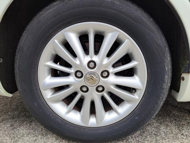 クラウン ロイヤルサルーン　記録簿付き　ワンオーナー車　ＨＩＤヘッドライト　１６インチアルミホイール　ＤＶＤナビ　バックカメラ　スマートキー　エアコン　パワーステアリング（25枚目）
