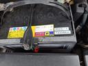 ロイヤルサルーン　記録簿付き　ワンオーナー車　ＨＩＤヘッドライト　１６インチアルミホイール　ＤＶＤナビ　バックカメラ　スマートキー　エアコン　パワーステアリング（27枚目）