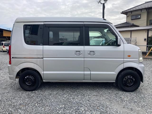 ＪＰ　スローパー車いす移動車　福祉車両　平成１９年式　走行距離５５０００キロ　パートタイム４ＷＤ　キーレス　３速オートマ　シートヒーター　電動格納ミラー　ライトレベライザー　基本装備フル装備(9枚目)