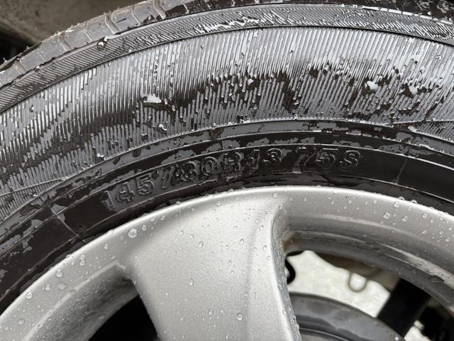 Ｎ－ＢＯＸ Ｇ・Ｌパッケージ　平成２４年式　車検令和９年９月　走行距離３５０００キロ　ナビ　バックカメラ　ワンセグＴＶ　前後ドラレコ　片側電動スライドドア　スマートキー　アイドリングストップ　社外アルミ　ステアリングスイッチ（16枚目）