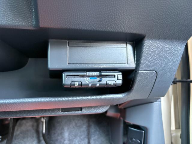 アルトラパン Ｇ　平成２１年式　車検令和８年７月　走行距離１０５００キロ　タイミングチェーン　スマートキー　純正アルミ　ＥＴＣ　電動格納ミラー　ベンチシート　純正オーディオ　エアコン　パワステ　Ｗエアバッグ　修復歴無し（42枚目）