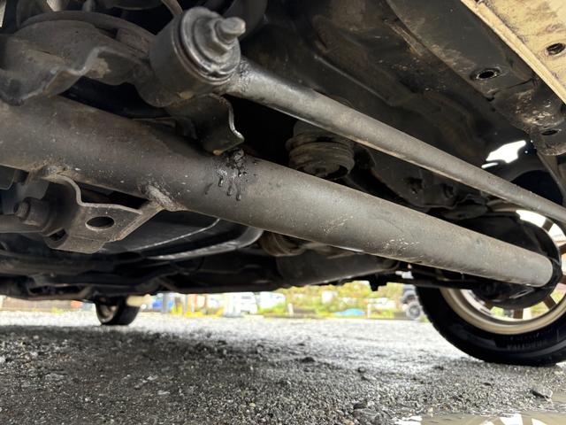 当社はすぐ乗って帰れるシステムのってカエールシステムを採用しています！！車検がついてるお車を気に入ったらその場で乗って帰れます！！１か月以内に名義変更して車検証を当社にＦＡＸして頂ければＯＫです！！