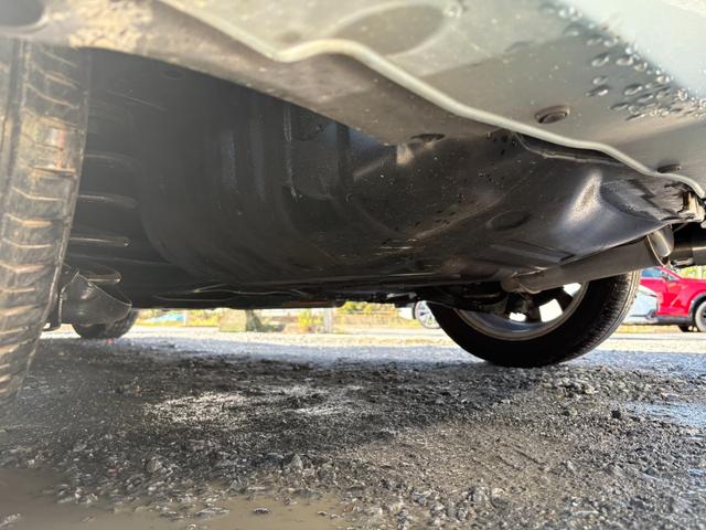 フィットハイブリッド RS 平成24年式 車検令和9年6月 走行距離75000キロ デカナビ バックカメラ 地デジ 純正アルミ フォグランプ スマートキー HIDヘッドライト アイドリングストップ ETC 修復歴無し(15枚目)