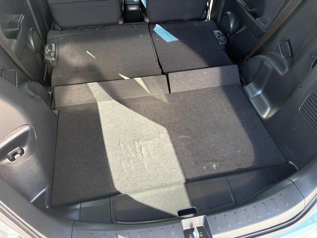 フィットハイブリッド RS 平成24年式 車検令和9年6月 走行距離75000キロ デカナビ バックカメラ 地デジ 純正アルミ フォグランプ スマートキー HIDヘッドライト アイドリングストップ ETC 修復歴無し(22枚目)