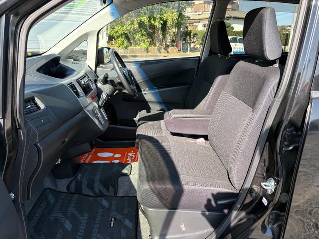 ステラ カスタムＲリミテッド　平成２４年式　走行距離５８０００キロ　ＣＶＴ　アイドリングストップ　タイミングチェーン　純正アルミ　フォグランプ　スマートキー　オートエアコン　ＥＴＣ　ベンチシート　ＨＩＤヘッドライト（26枚目）