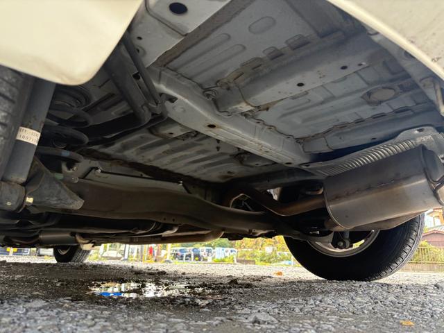 フリード G ジャストセレクション 平成22年式 走行距離69000キロ ナビ ワンセグTV スマートキー ETC 両側電動スライドドア 純正アルミ 3列シート7人乗り HIDヘッドライト 修復歴無し(14枚目)