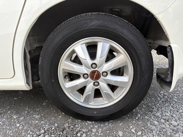 フリード G ジャストセレクション 平成22年式 走行距離69000キロ ナビ ワンセグTV スマートキー ETC 両側電動スライドドア 純正アルミ 3列シート7人乗り HIDヘッドライト 修復歴無し(15枚目)