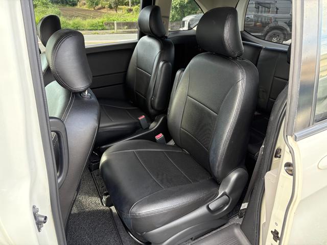 フリード G ジャストセレクション 平成22年式 走行距離69000キロ ナビ ワンセグTV スマートキー ETC 両側電動スライドドア 純正アルミ 3列シート7人乗り HIDヘッドライト 修復歴無し(20枚目)