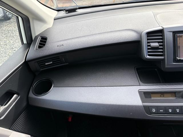 フリード G ジャストセレクション 平成22年式 走行距離69000キロ ナビ ワンセグTV スマートキー ETC 両側電動スライドドア 純正アルミ 3列シート7人乗り HIDヘッドライト 修復歴無し(27枚目)