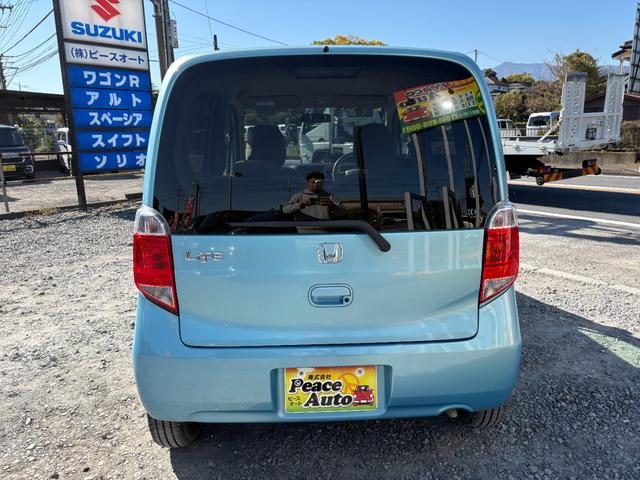 年式距離問わず１年保証ご加入可能です。ただし加入条件がありますので詳しくはスタッフへお問い合わせください。ご加入いただけない場合も自社保証エンジンミッションのみ１ヶ月保証あります（現状販売車は除く）。