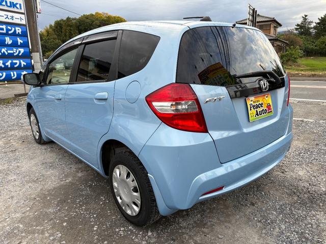 フィット 13G・スマートセレクション 平成24年式 走行距離37000キロ ナビ バックカメラ ワンセグTV スマートキー ETC 電動格納ミラー ステアリングスイッチ Wエアバッグ ライトレベライザー 修復歴無し(12枚目)