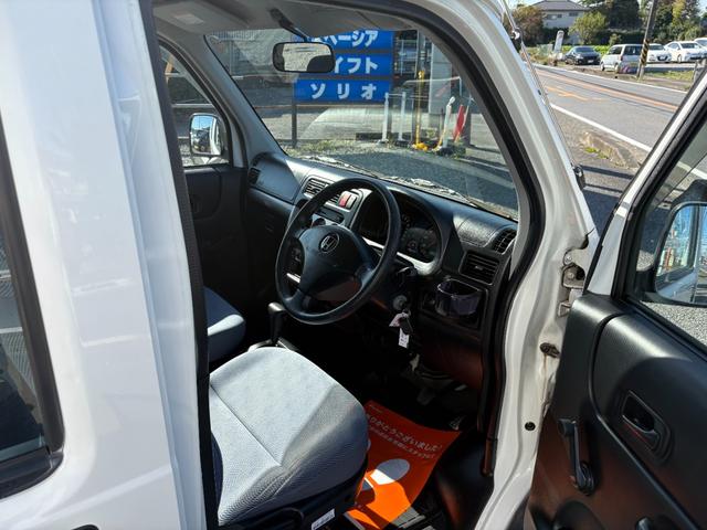 アクティバン ＳＤＸＩＩ　平成２３年式　走行距離６９０００キロ　オートマ　２ＷＤ　エアコン　パワステ　集中ドアロック　Ｗエアバッグ　最積３５０キロ　キーレス　ライトレベライザー　修復歴無し（28枚目）