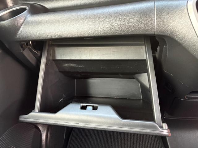 Ｎ－ＢＯＸ Ｇ　ＳＳパッケージ　平成２５年式　走行距離７５０００キロ　ナビ　バックカメラ　地デジ　Ｂｌｕｅｔｏｏｔｈ　純正アルミ　両側電動スライドドア　ステアリングスイッチ　アイドリングストップ　修復歴無し（35枚目）