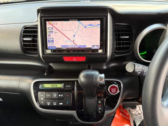 Ｎ－ＢＯＸ Ｇ　ＳＳパッケージ　平成２５年式　走行距離７５０００キロ　ナビ　バックカメラ　地デジ　Ｂｌｕｅｔｏｏｔｈ　純正アルミ　両側電動スライドドア　ステアリングスイッチ　アイドリングストップ　修復歴無し（36枚目）