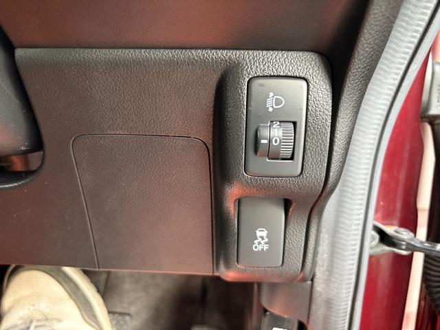 Ｎ－ＢＯＸ Ｇ　ＳＳパッケージ　平成２５年式　走行距離７５０００キロ　ナビ　バックカメラ　地デジ　Ｂｌｕｅｔｏｏｔｈ　純正アルミ　両側電動スライドドア　ステアリングスイッチ　アイドリングストップ　修復歴無し（49枚目）