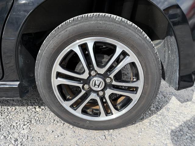 N-BOXカスタム G SSパッケージ 平成25年式 車検令和8年9月 走行距離88000キロ ナビ バックカメラ 地デジ Bluetooth 純正アルミ フォグランプ 両側電動スライドドア アイドリングストップ スマートキー 修復歴無し(16枚目)