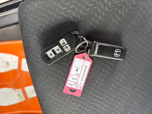 N-BOXカスタム G SSパッケージ 平成25年式 車検令和8年9月 走行距離88000キロ ナビ バックカメラ 地デジ Bluetooth 純正アルミ フォグランプ 両側電動スライドドア アイドリングストップ スマートキー 修復歴無し(49枚目)