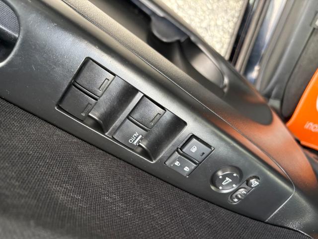 N-BOXカスタム G SSパッケージ 平成25年式 車検令和8年9月 走行距離88000キロ ナビ バックカメラ 地デジ Bluetooth 純正アルミ フォグランプ 両側電動スライドドア アイドリングストップ スマートキー 修復歴無し(50枚目)