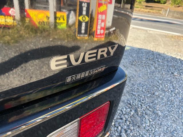 当社はすぐ乗って帰れるシステムのってカエールシステムを採用しています！！車検がついてるお車を気に入ったらその場で乗って帰れます！！１か月以内に名義変更して車検証を当社にＦＡＸして頂ければＯＫです！！