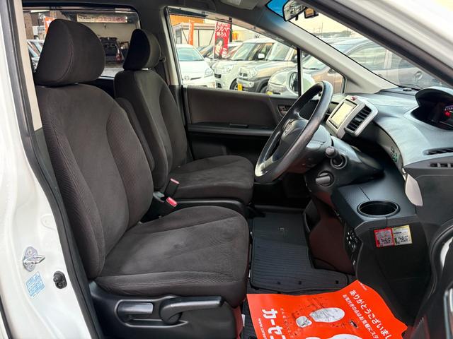 フリード Ｇ　ジャストセレクション　平成２７年式　走行距離５７０００キロ　ナビ　バックカメラ　ワンセグＴＶ　両側電動スライドドア　Ｂｌｕｅｔｏｏｔｈオーディオ　ＥＴＣ　スマートキー　社外アルミ　３列シート６人乗り（28枚目）