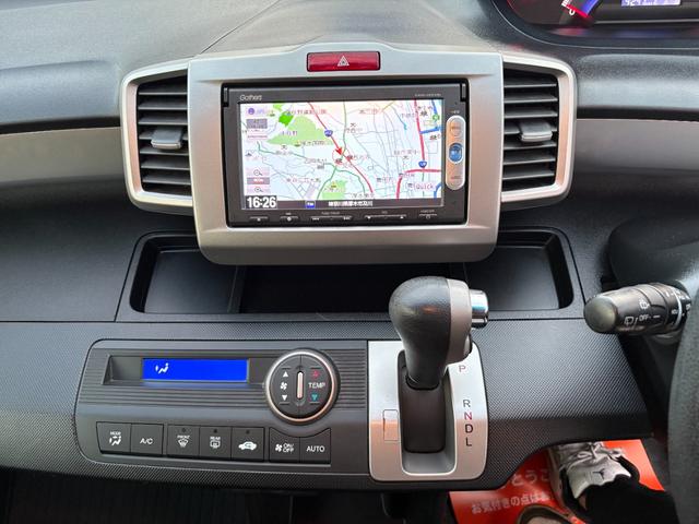 フリード Ｇ　ジャストセレクション　平成２７年式　走行距離５７０００キロ　ナビ　バックカメラ　ワンセグＴＶ　両側電動スライドドア　Ｂｌｕｅｔｏｏｔｈオーディオ　ＥＴＣ　スマートキー　社外アルミ　３列シート６人乗り（33枚目）