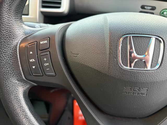 フリード Ｇ　ジャストセレクション　平成２７年式　走行距離５７０００キロ　ナビ　バックカメラ　ワンセグＴＶ　両側電動スライドドア　Ｂｌｕｅｔｏｏｔｈオーディオ　ＥＴＣ　スマートキー　社外アルミ　３列シート６人乗り（41枚目）