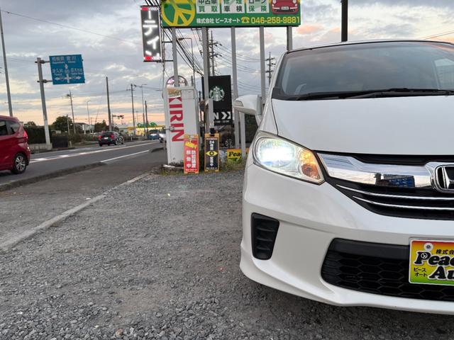 フリード Ｇ　ジャストセレクション　平成２７年式　走行距離５７０００キロ　ナビ　バックカメラ　ワンセグＴＶ　両側電動スライドドア　Ｂｌｕｅｔｏｏｔｈオーディオ　ＥＴＣ　スマートキー　社外アルミ　３列シート６人乗り（47枚目）