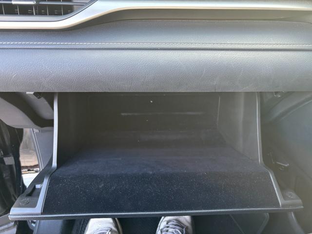 ＲＸ ＲＸ４５０ｈ　Ｆスポーツ　令和３年式　車検令和８年８月　走行距離４５５００キロ　パノラマルーフ　全周囲カメラ　ナビ　　３眼ＬＥＤヘッドライト　シートエアコン　パワーバックドア　純正２０インチアルミ　ＥＴＣ２．０　修復歴無し（36枚目）