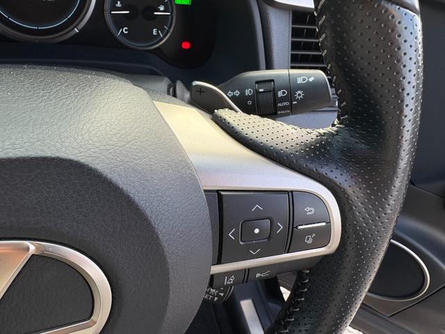 ＲＸ ＲＸ４５０ｈ　Ｆスポーツ　令和３年式　車検令和８年８月　走行距離４５５００キロ　パノラマルーフ　全周囲カメラ　ナビ　　３眼ＬＥＤヘッドライト　シートエアコン　パワーバックドア　純正２０インチアルミ　ＥＴＣ２．０　修復歴無し（44枚目）