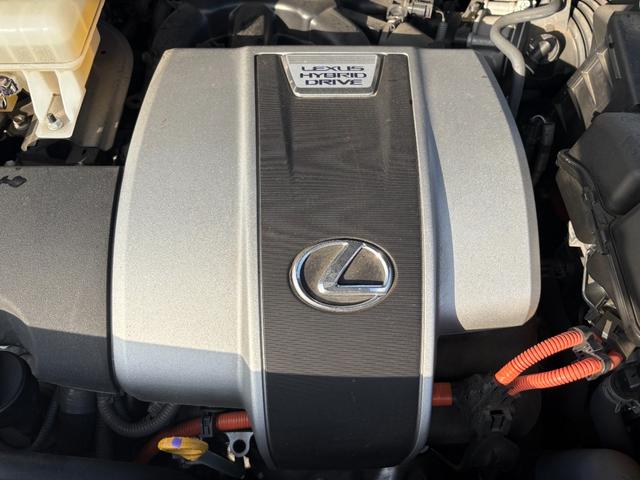 ＲＸ ＲＸ４５０ｈ　Ｆスポーツ　令和３年式　車検令和８年８月　走行距離４５５００キロ　パノラマルーフ　全周囲カメラ　ナビ　　３眼ＬＥＤヘッドライト　シートエアコン　パワーバックドア　純正２０インチアルミ　ＥＴＣ２．０　修復歴無し（55枚目）