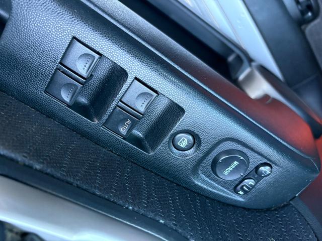 弊社は、お客さまのニーズにお応え出来るよう、豊富な車種を取り揃えております！お乗り換えの際も、是非、よろしくお願いいたします。