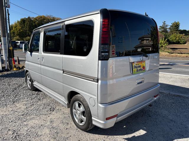 バモス Ｌ　平成２３年式　車検令和８年１１月　走行距離４００００キロ　オートマ　２ＷＤ　純正アルミ　キーレス　パワーウインドウ　ライトレベライザー　フルフラットシート　Ｗエアバッグ　衝突安全ボディ（12枚目）