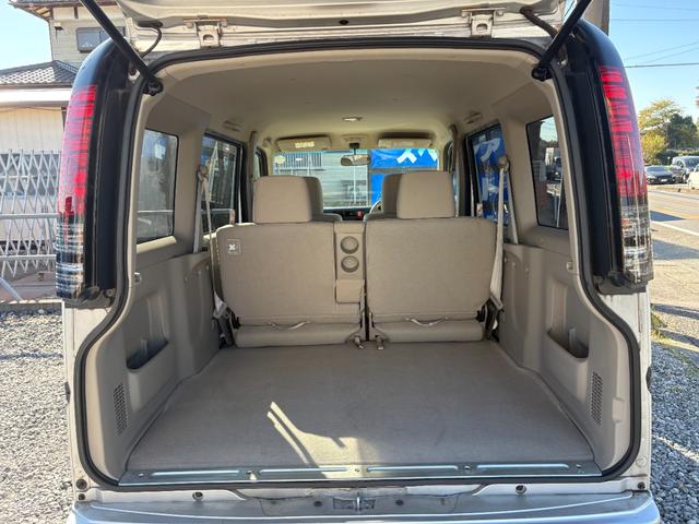 バモス Ｌ　平成２３年式　車検令和８年１１月　走行距離４００００キロ　オートマ　２ＷＤ　純正アルミ　キーレス　パワーウインドウ　ライトレベライザー　フルフラットシート　Ｗエアバッグ　衝突安全ボディ（17枚目）