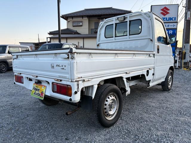 アクティトラック アタック　平成１３年式　走行距離５６０００キロ　５速マニュアル車　４ＷＤ　デフロック　最積３５０キロ　Ｗエアバッグ　タイミングベルト交換済み　修復歴無し（10枚目）