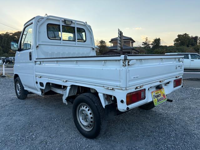 アクティトラック アタック　平成１３年式　走行距離５６０００キロ　５速マニュアル車　４ＷＤ　デフロック　最積３５０キロ　Ｗエアバッグ　タイミングベルト交換済み　修復歴無し（12枚目）